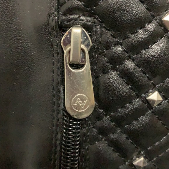 Knee High Leather Fashion Boots - Picture 3 of 4